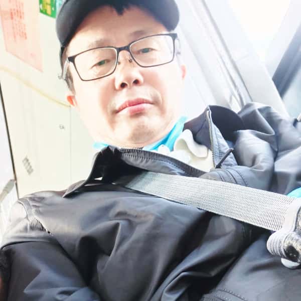 上海56岁单身帅哥真诚找对象-西宁征婚相亲网